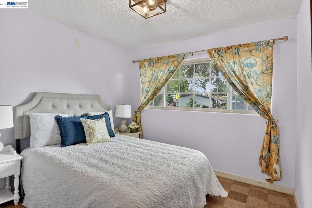 Image 15 of property listing at 2541 Marina Blvd, San Leandro, CA 94577