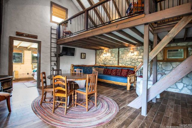 443 Moseley, Medina, TX 78055