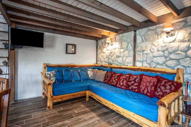 443 Moseley, Medina, TX 78055