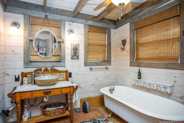 443 Moseley, Medina, TX 78055