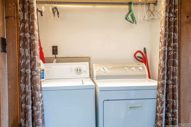 443 Moseley, Medina, TX 78055