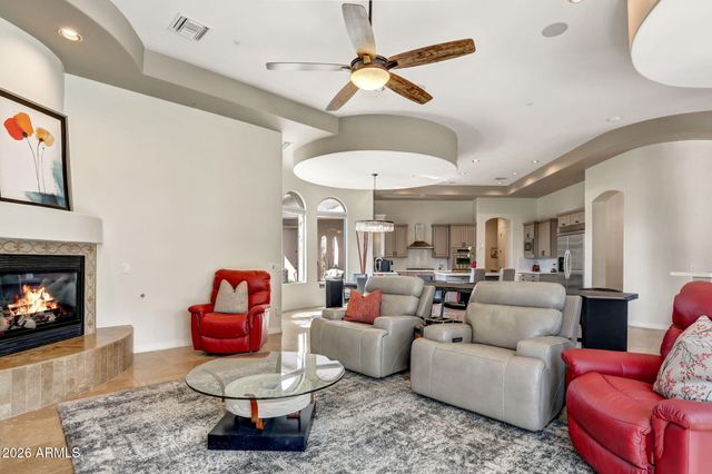 925 E PRESCOTT Place, Chandler, AZ 85249