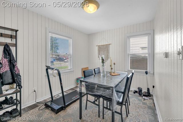 24047 Stanford Street, Dearborn Heights, MI 48125