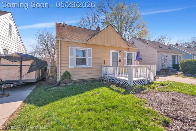 24047 Stanford Street, Dearborn Heights, MI 48125