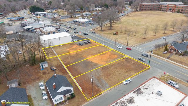 1304 S Church Street, Burlington, NC 27215