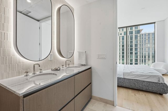 610 Davis ST 4102, Austin, TX 78701