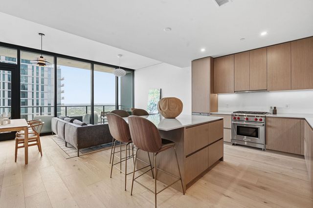 610 Davis ST 4102, Austin, TX 78701