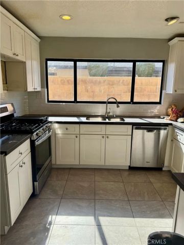 13380 Alta Vista, Victorville, CA 92395