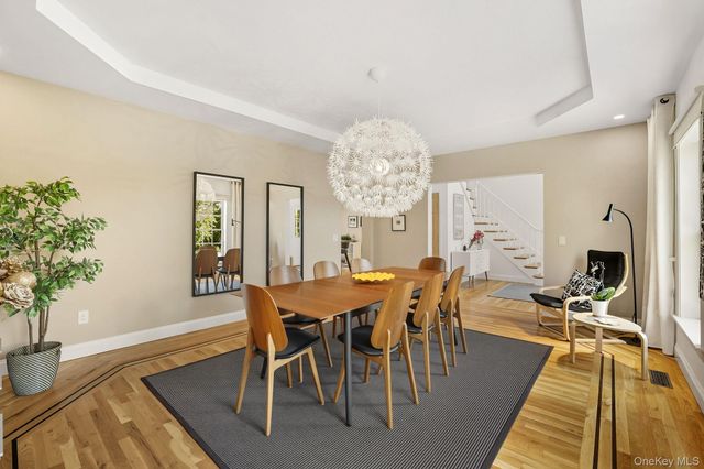 94 Holland Place, Hartsdale, NY 10530