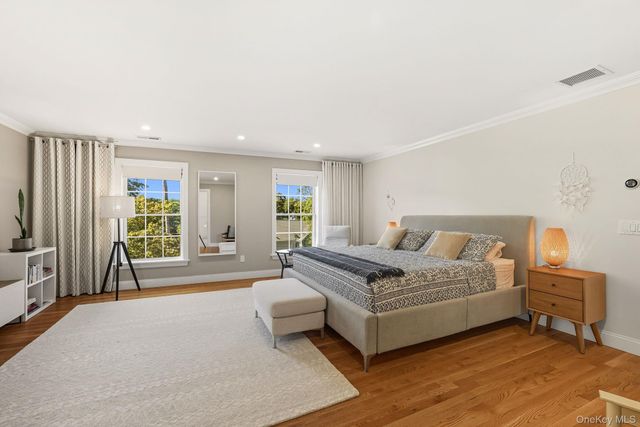 94 Holland Place, Hartsdale, NY 10530