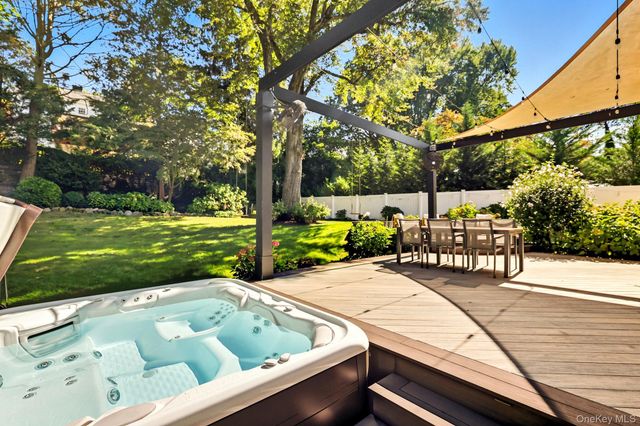 94 Holland Place, Hartsdale, NY 10530