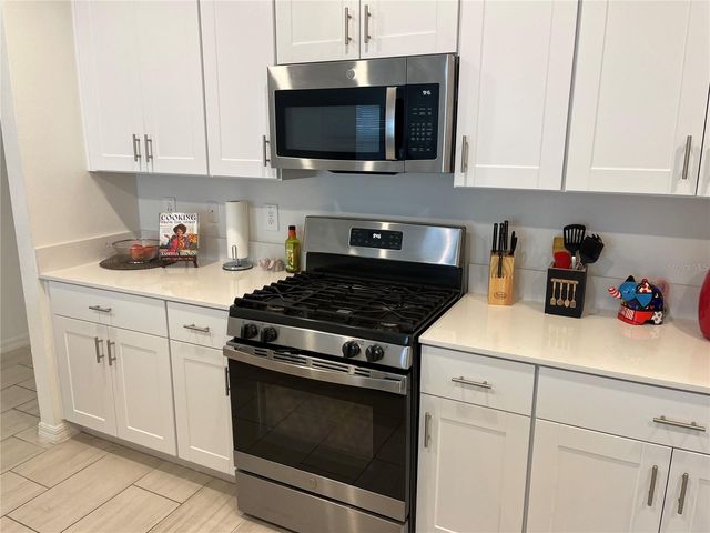 34780 RAINVILLE LOOP, Zephyrhills, FL 33541