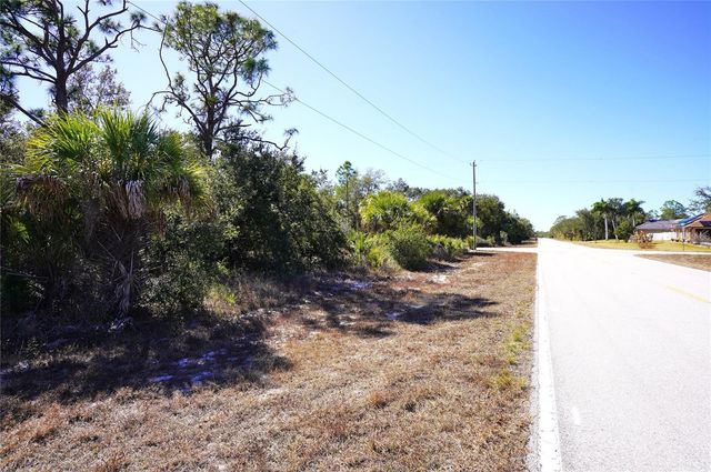 17129 WINTERGARDEN AVENUE, Port Charlotte, FL 33948