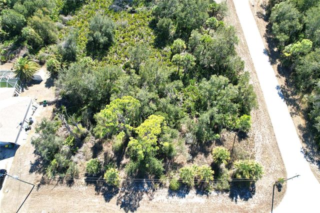 17129 WINTERGARDEN AVENUE, Port Charlotte, FL 33948