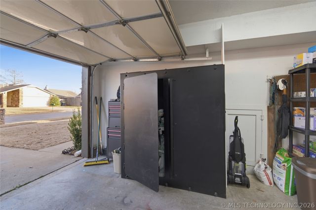 13674 S Maple Street, Glenpool, OK 74033