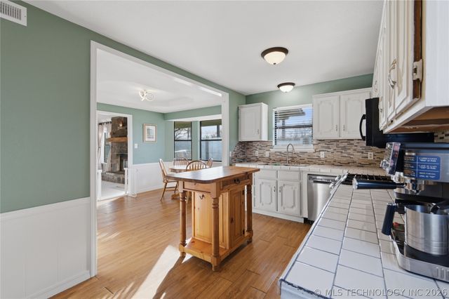 13674 S Maple Street, Glenpool, OK 74033