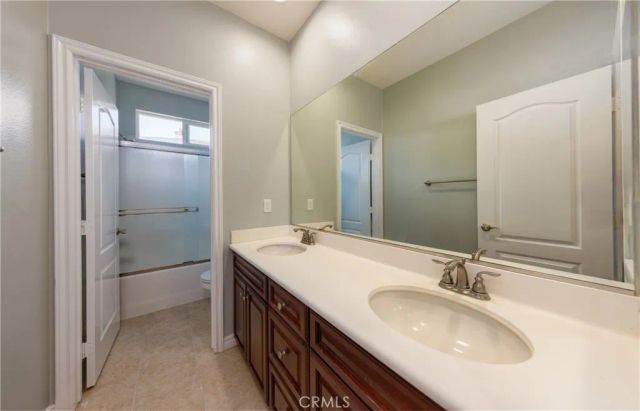 31829 Oak Wood Circle, Yucaipa, CA 92399