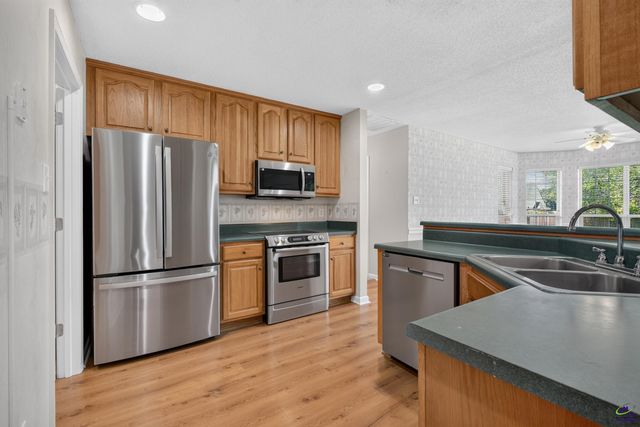641 Thompson Mill Road, Bonaire, GA 31005
