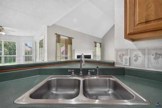641 Thompson Mill Road, Bonaire, GA 31005