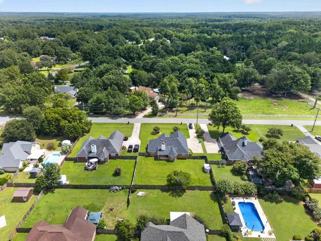 641 Thompson Mill Road, Bonaire, GA 31005