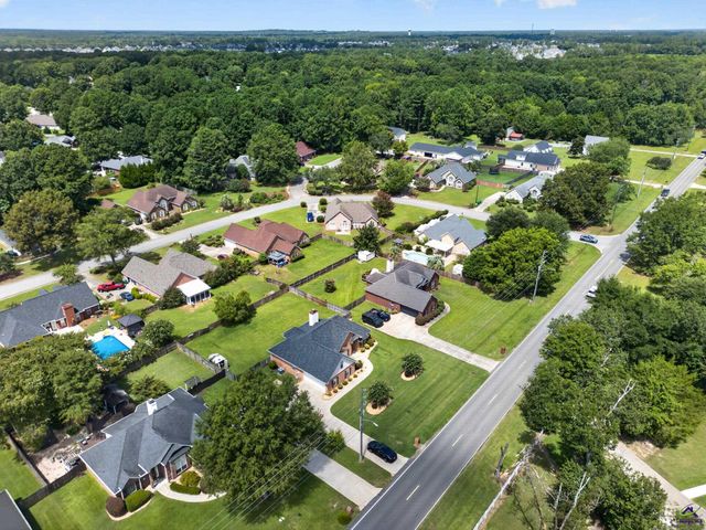 641 Thompson Mill Road, Bonaire, GA 31005