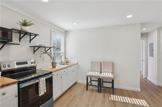 130 South Avenue SE, Marietta, GA 30060