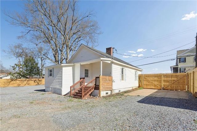 130 South Avenue SE, Marietta, GA 30060