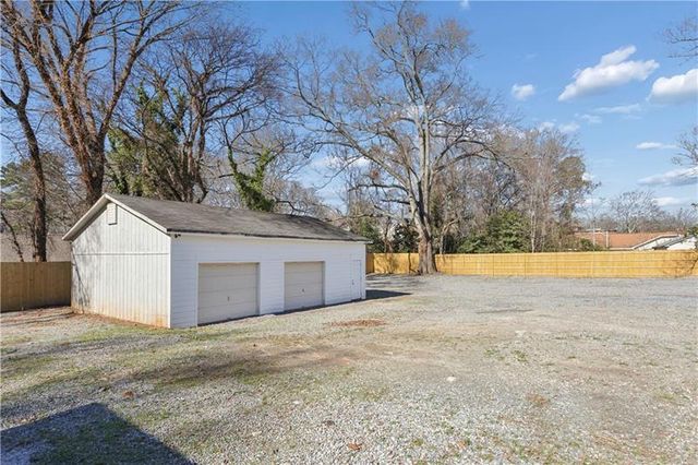 130 South Avenue SE, Marietta, GA 30060