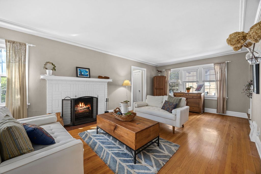 165 Forest Avenue, Glen Ellyn, IL 60137 — photo 2