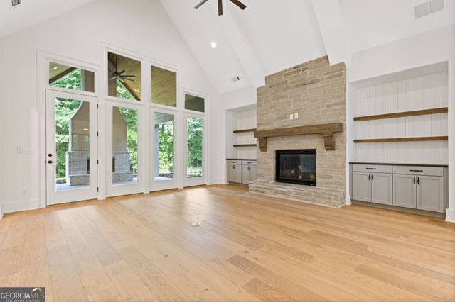 5416 Planting Field Lane, Flowery Branch, GA 30542