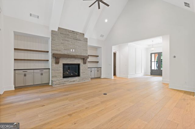 5416 Planting Field Lane, Flowery Branch, GA 30542