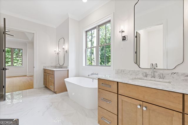 5416 Planting Field Lane, Flowery Branch, GA 30542