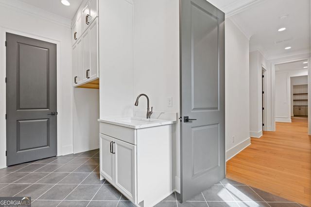 5416 Planting Field Lane, Flowery Branch, GA 30542