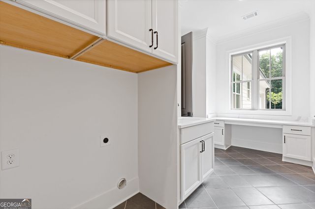 5416 Planting Field Lane, Flowery Branch, GA 30542