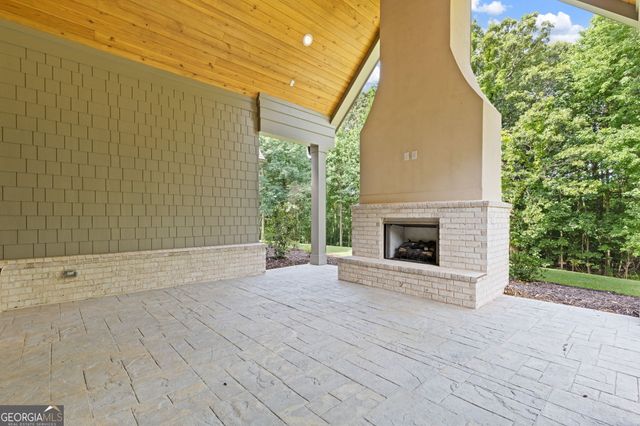 5416 Planting Field Lane, Flowery Branch, GA 30542