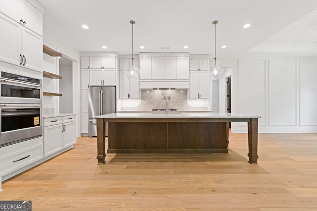 5416 Planting Field Lane, Flowery Branch, GA 30542