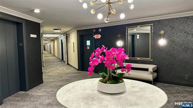 1 Claridge Drive 1000, Verona, NJ 07044