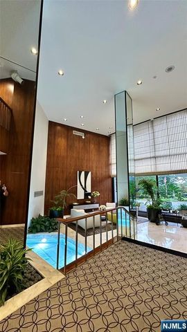 1 Claridge Drive 1000, Verona, NJ 07044