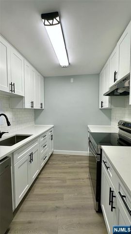 1 Claridge Drive 1000, Verona, NJ 07044