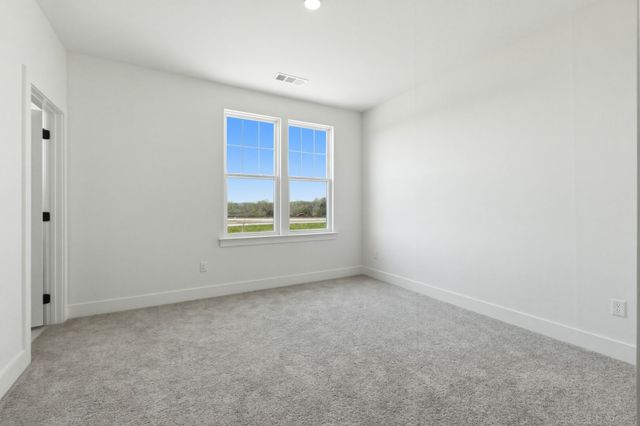 220 Nearwater Place, Hendersonville, TN 37075