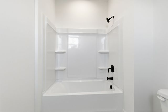 220 Nearwater Place, Hendersonville, TN 37075