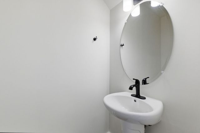 220 Nearwater Place, Hendersonville, TN 37075