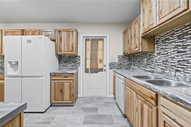 11753 Old Moffat Road, Wilmer, AL 36587