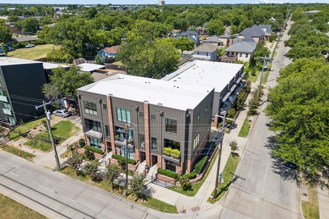737 N Zang Boulevard 103, Dallas, TX 75208