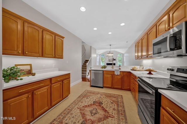223 Avonlea Place, Johnson City, TN 37604