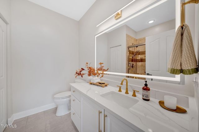 223 Avonlea Place, Johnson City, TN 37604