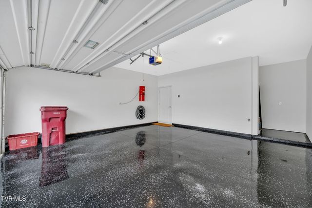 223 Avonlea Place, Johnson City, TN 37604