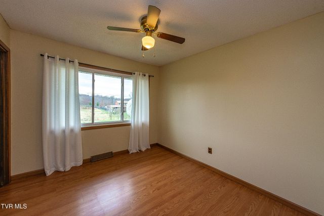 224 New Beason Well Road, Kingsport, TN 37660