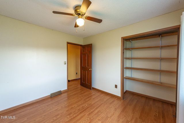 224 New Beason Well Road, Kingsport, TN 37660