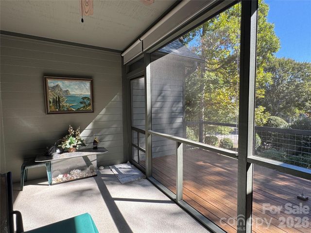 894 Dunroy Drive, Hendersonville, NC 28739